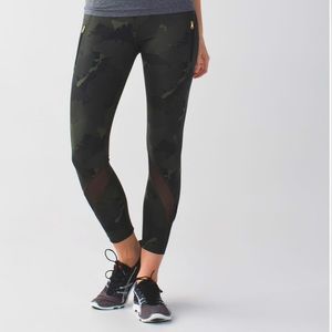 RARE Lululemon Inspire Tight II *Full-On Luxtreme (Mesh) Palm Party Gator Green